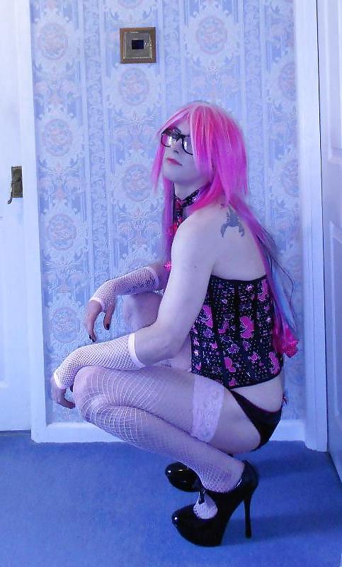 25P Tranny Supersatin Emo Goth Rock Bitch Part 1