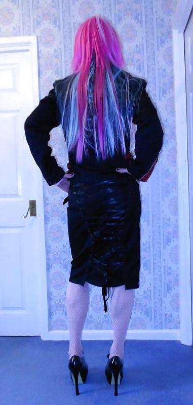 25P Tranny Supersatin Emo Goth Rock Bitch Part 1