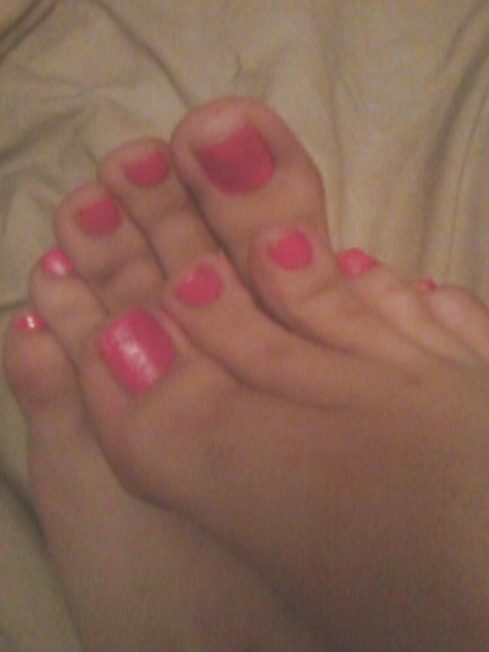 4P Legs and toes