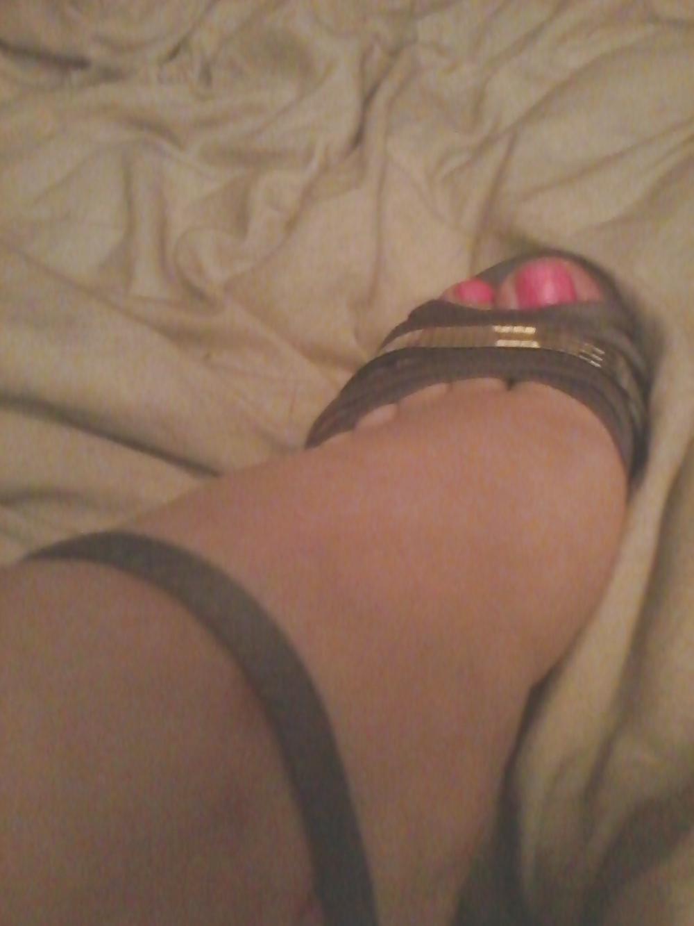 4P Legs and toes