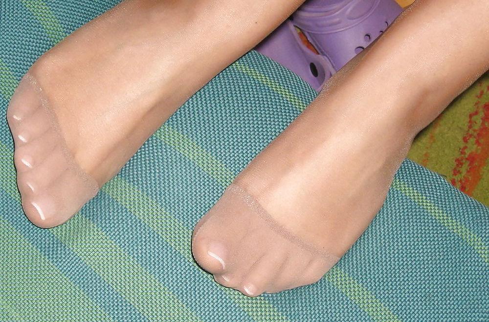 22P Nylon Feet