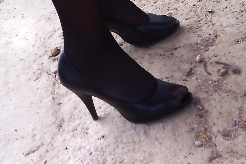 22P Nylon Feet