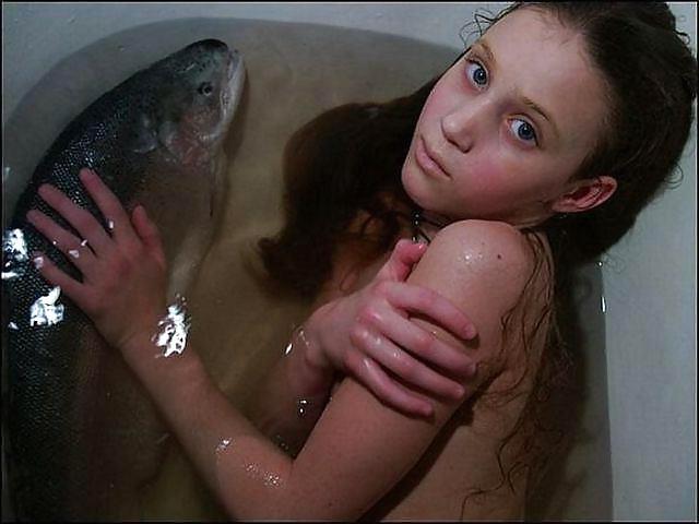 25P FB pics of real Romanian girls