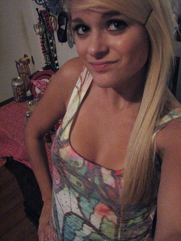 13P Play with me! Just add me on justsexyhookup.com