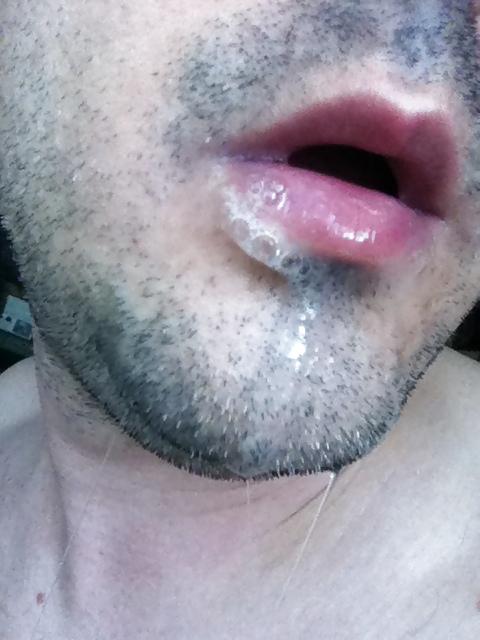 10P SUB BITCH EATING HIS CUM