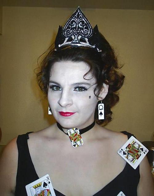 25P Queen of spade 2