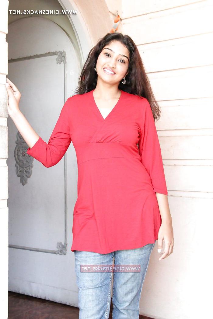 25P Cute Actress Neelima