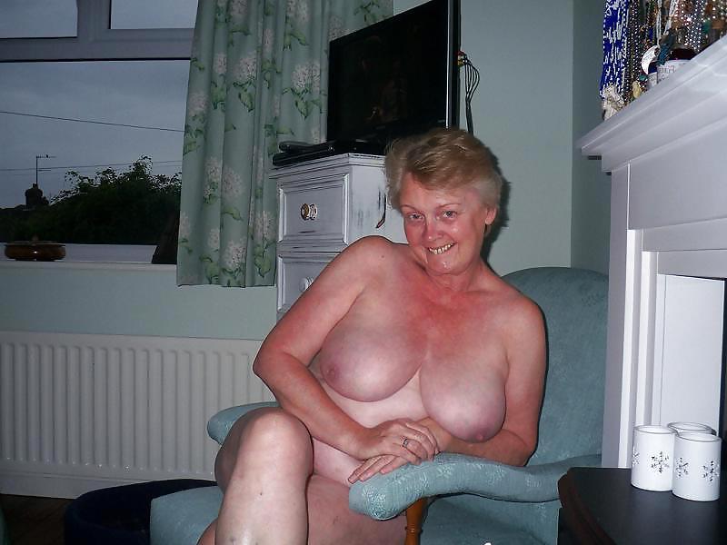 25P British MILF Wife Alison