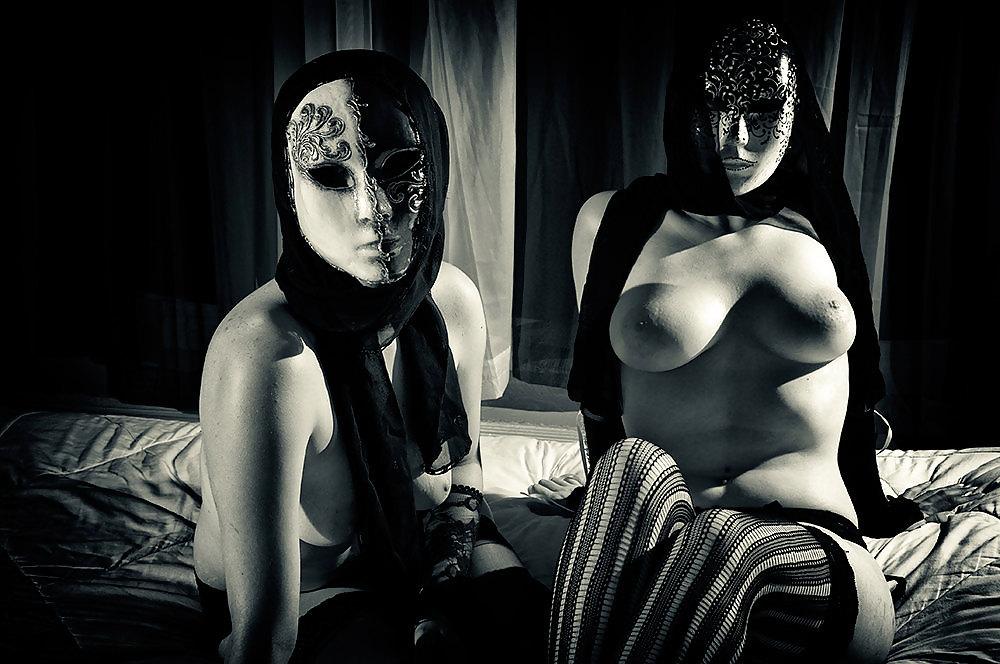 25P Amazing artistic nudes