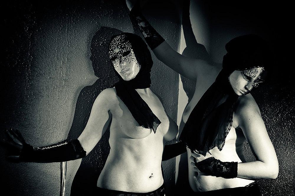 25P Amazing artistic nudes