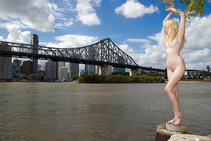 25P Amazing artistic nudes