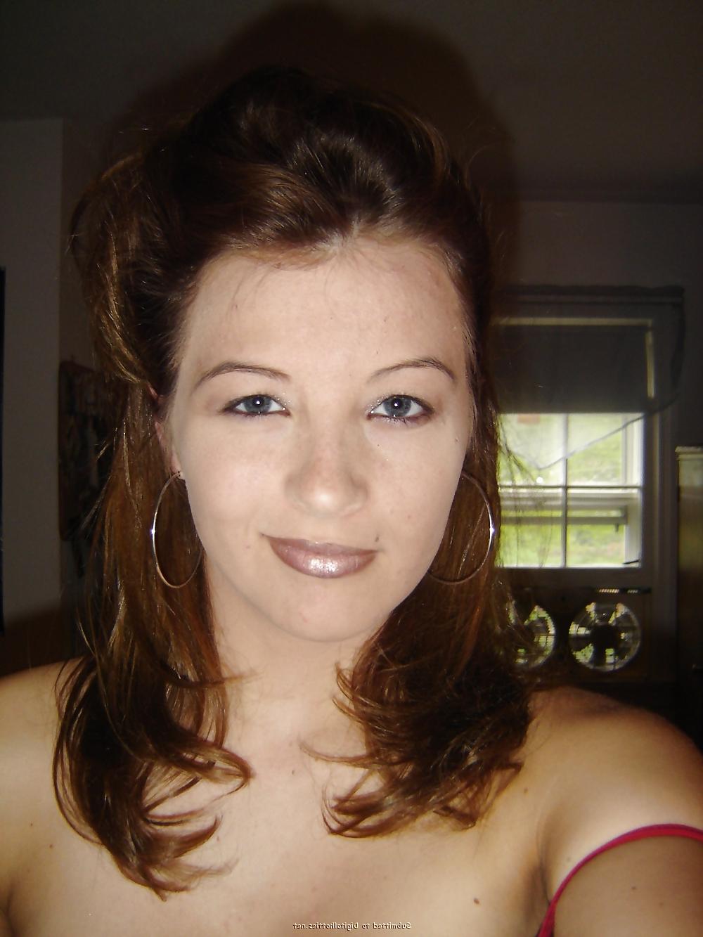 25P Hot Bitch With Nice Tits