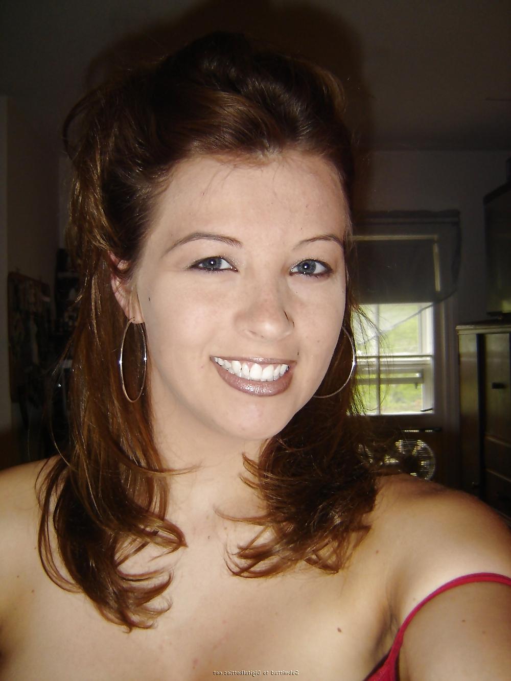 25P Hot Bitch With Nice Tits