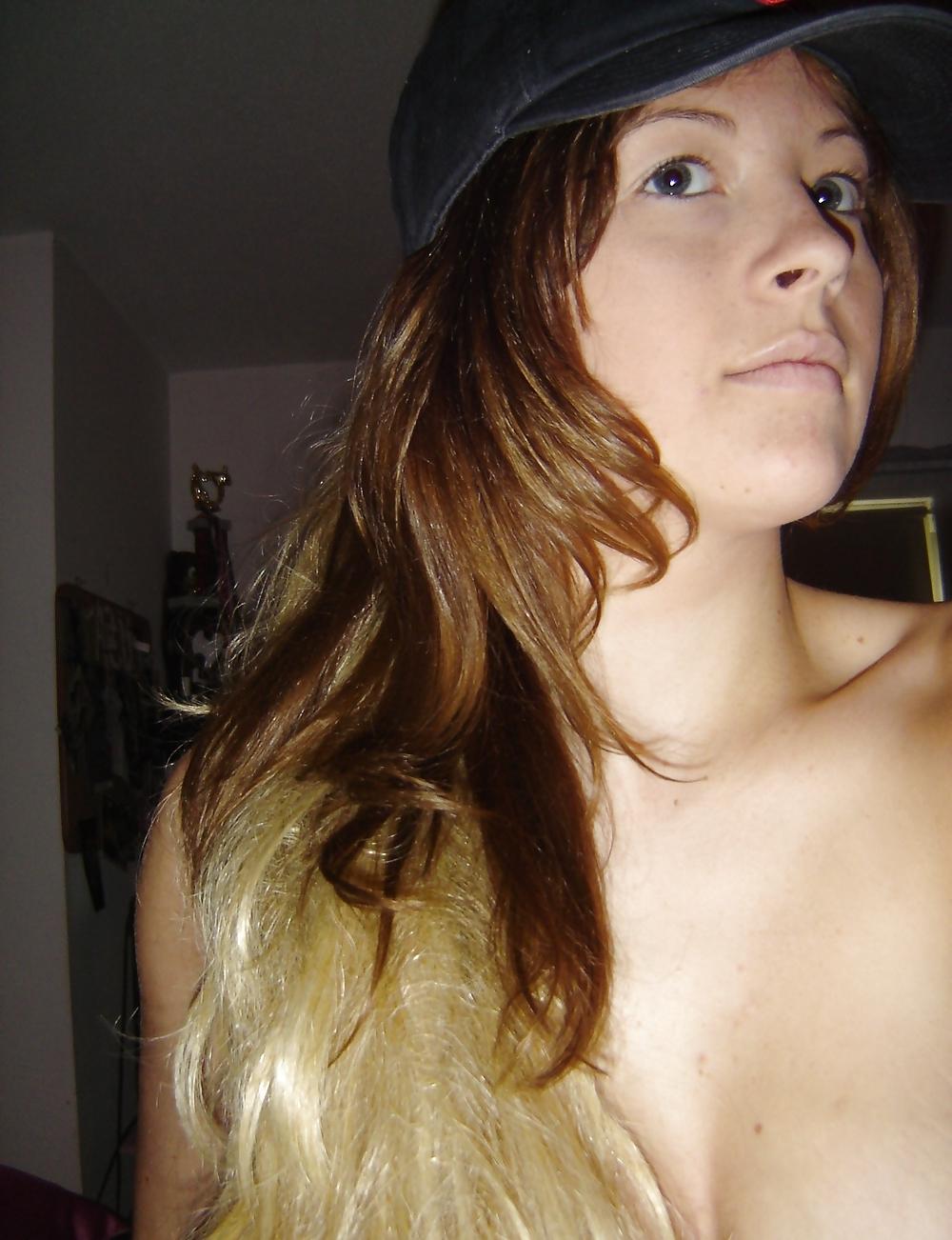 25P Hot Bitch With Nice Tits