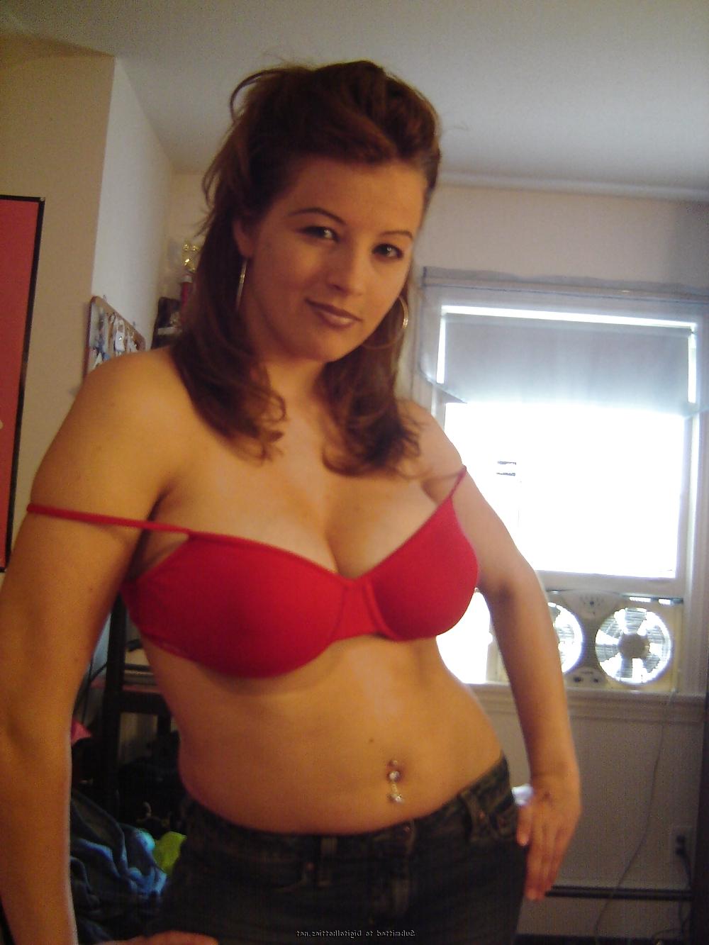 25P Hot Bitch With Nice Tits