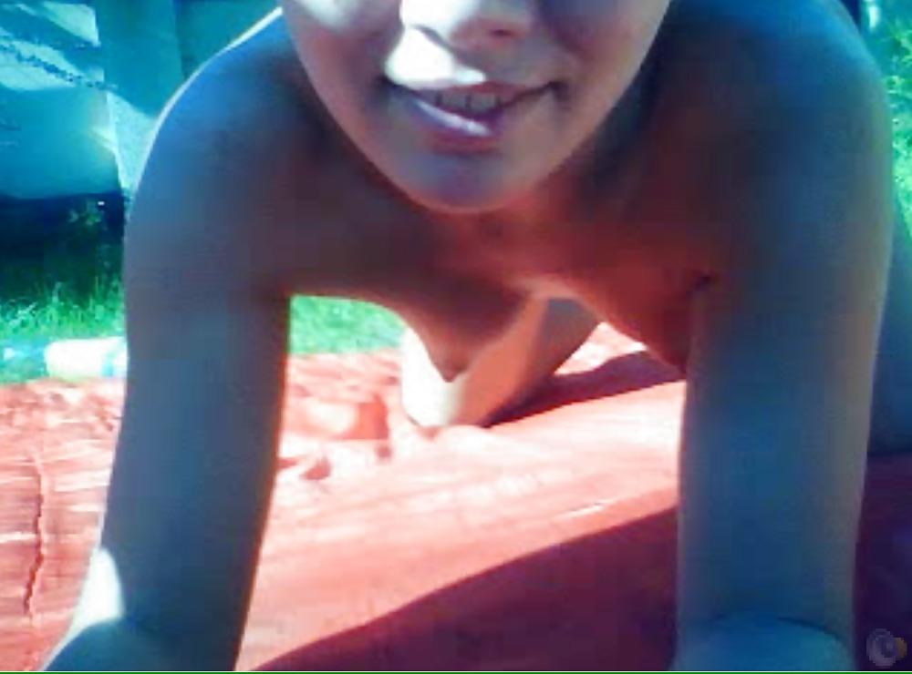 20P Play with me outside :)