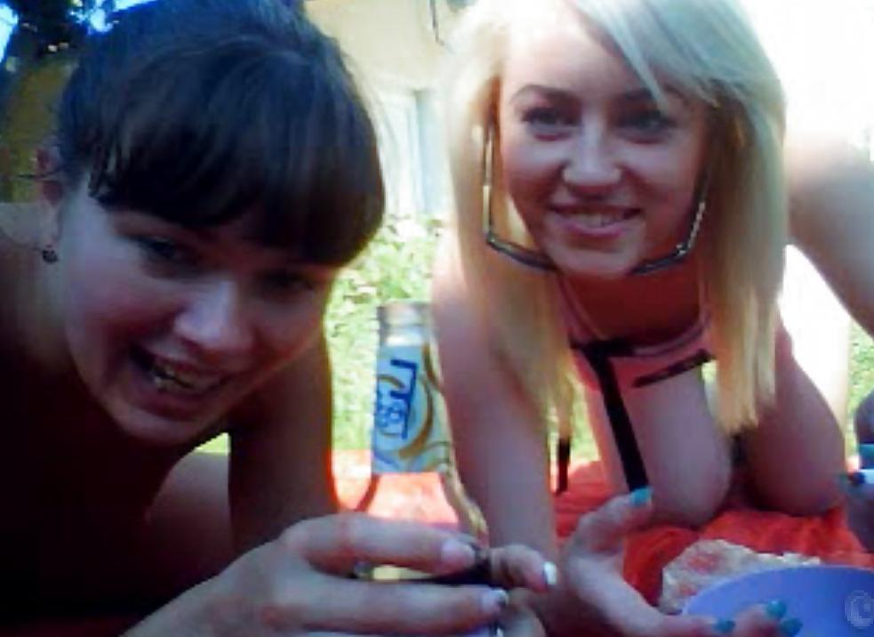 20P Play with me outside :)