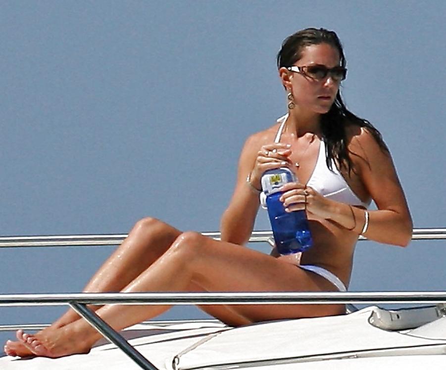 25P Kate Middelton Oben-ohne-Bikini-Bilder Promi