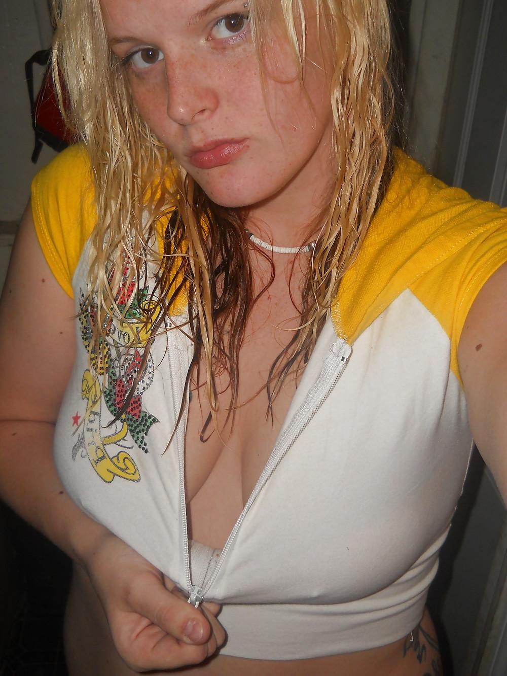 22P Kinky lil neighborhood Slut