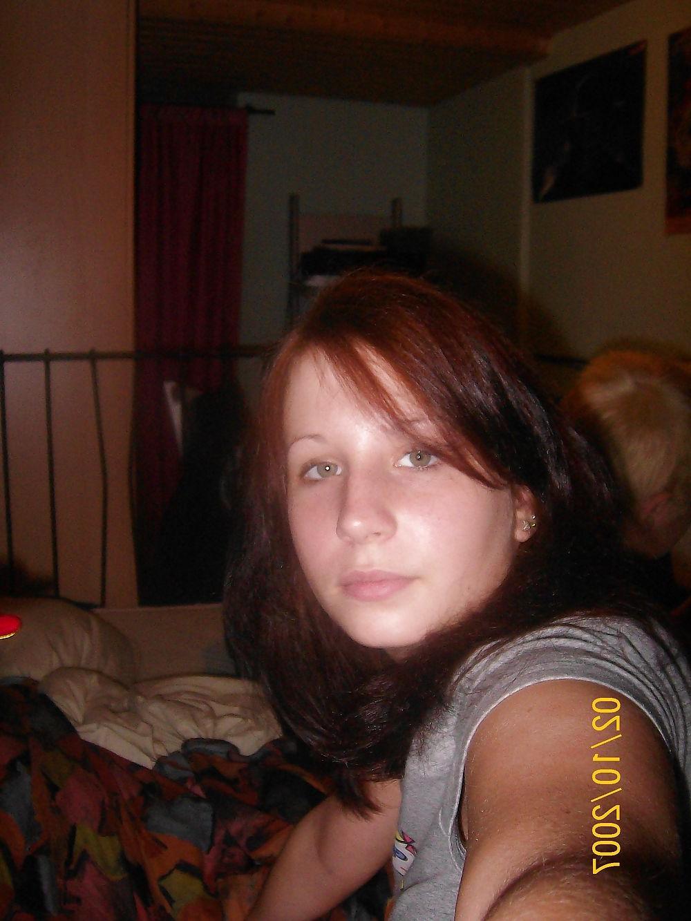 25P Naughty teen bitch