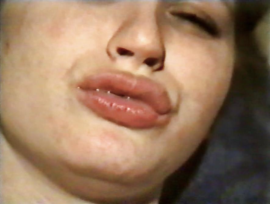 12P SAG - My Sexy Wife's Hand- and Mouthful of Fun 03