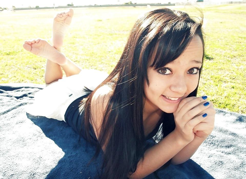 25P Wtf Sexy Teenie Feet reloaded v1.4