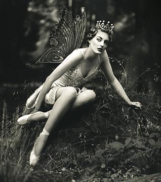 25P Erotic art collection that we appreciate. 