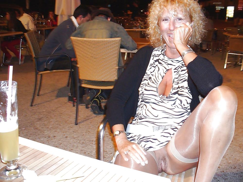 18P Wide and open in Public -77-