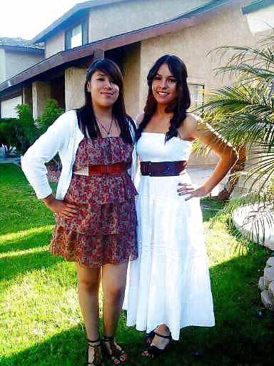 22P Mexican teen yvette and friends feet