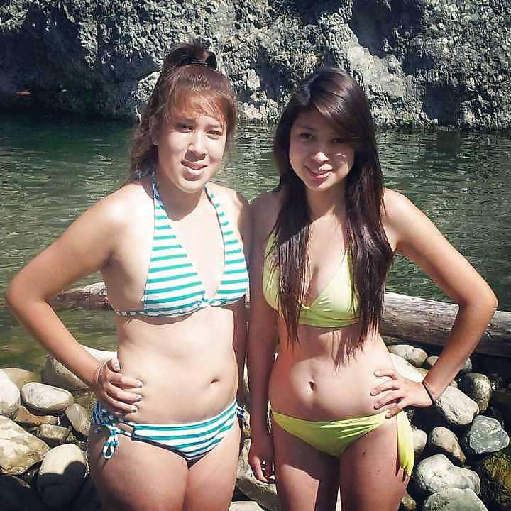 22P Mexican teen yvette and friends feet
