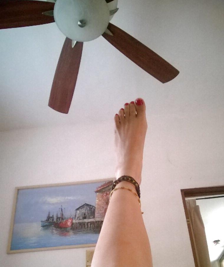 21P Feet fetish :P