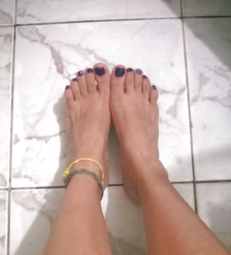 21P Feet fetish :P