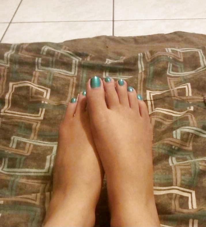 21P Feet fetish :P