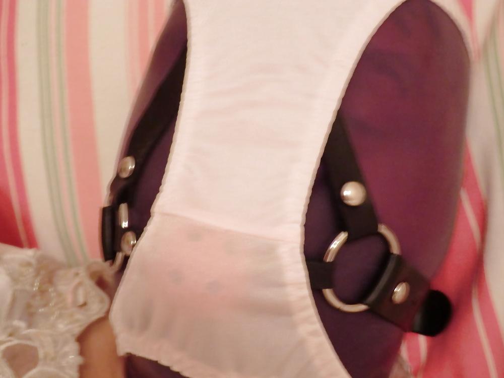 15P Sissy pantyhood bride 1
