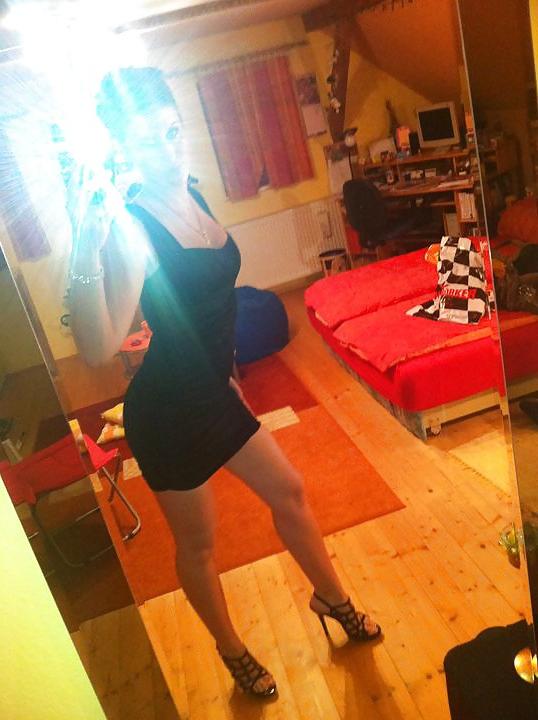 25P Hot Cum Bitch