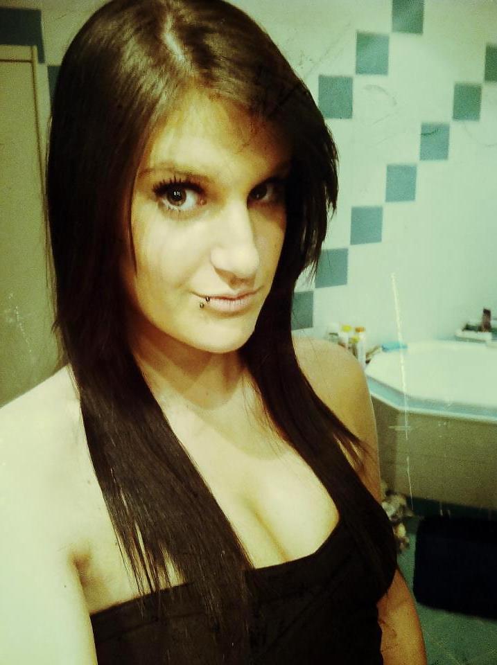 25P Hot Cum Bitch