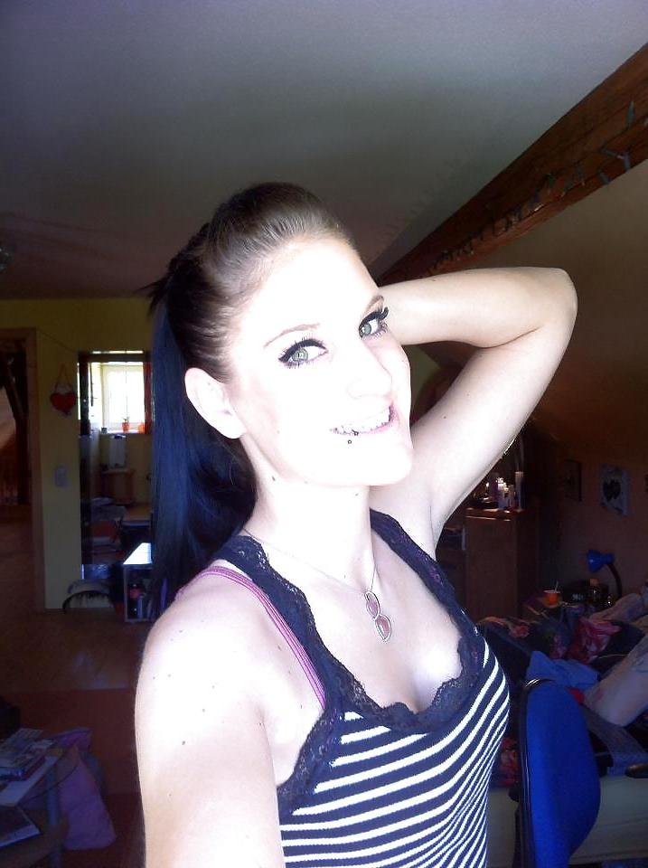 25P Hot Cum Bitch