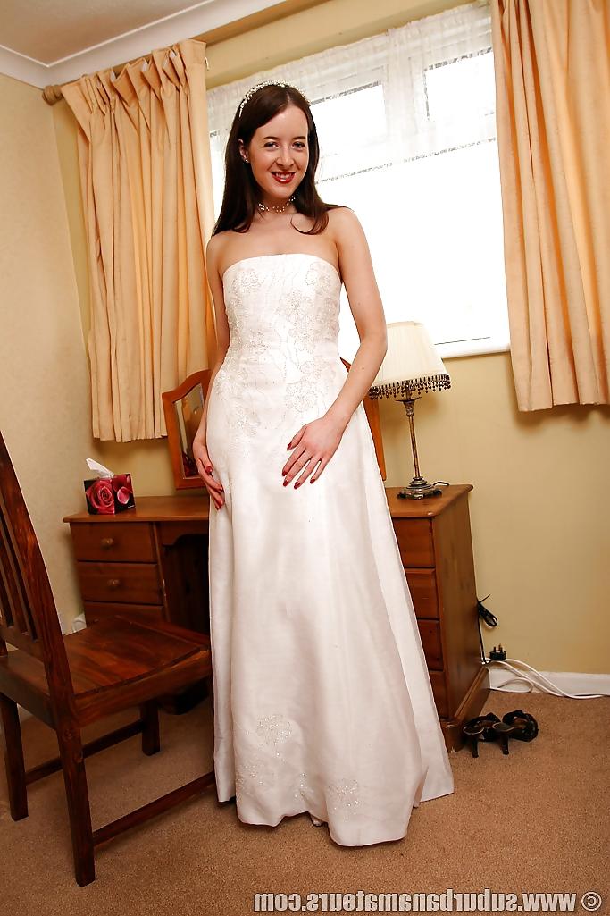 15P Stunning bride rose