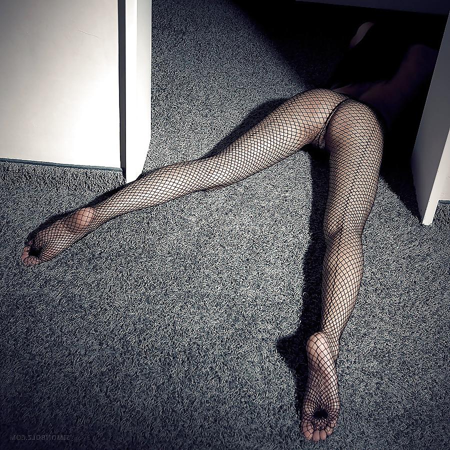 25P FEET, LEGS & ASSES