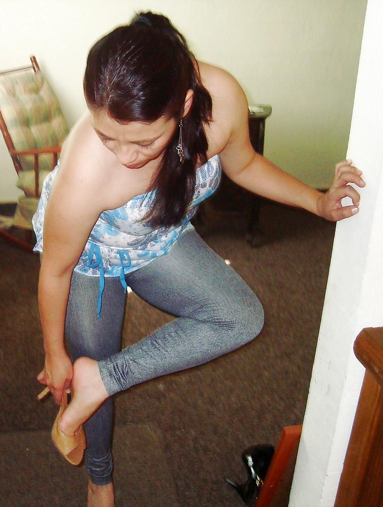 25P Sexy mexican feet