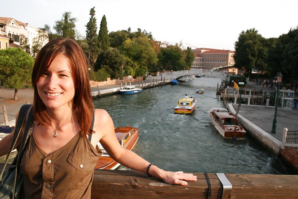 25P REAL GIRLS FROM AROUND THE WORLD - AGNES