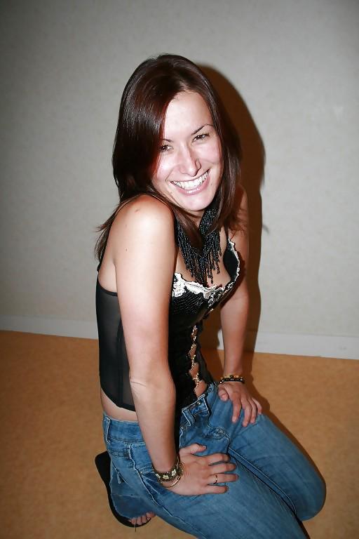 25P REAL GIRLS FROM AROUND THE WORLD - AGNES