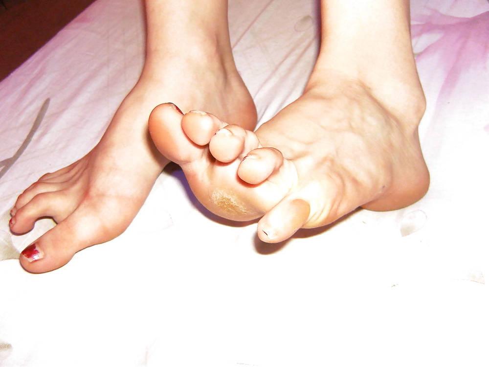9P Aida 's Feet - Foot Model spreads long flexible toes