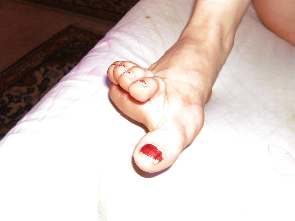 9P Aida 's Feet - Foot Model spreads long flexible toes