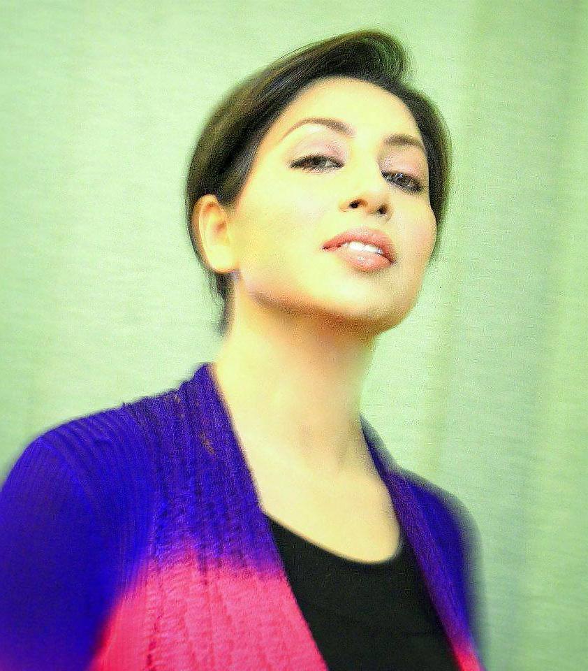 23P Pakistani biatch afsheen for big black cock