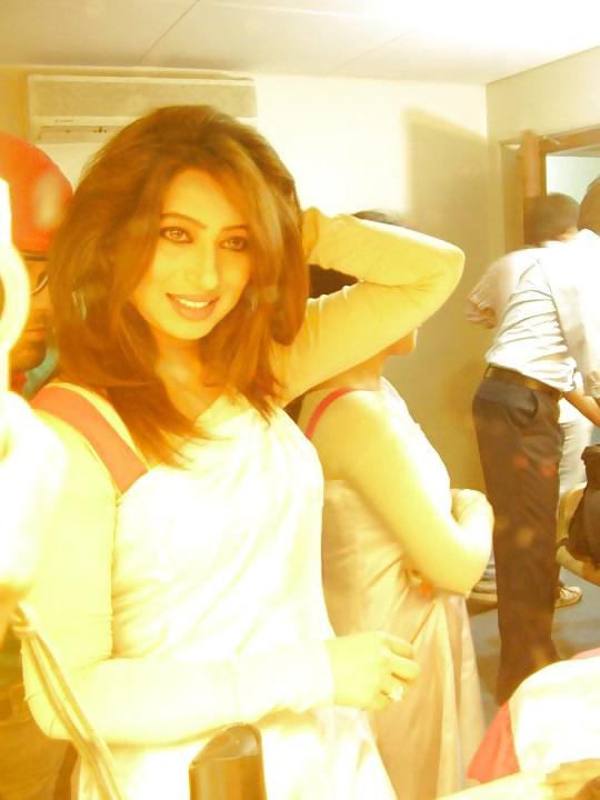 23P Pakistani biatch afsheen for big black cock