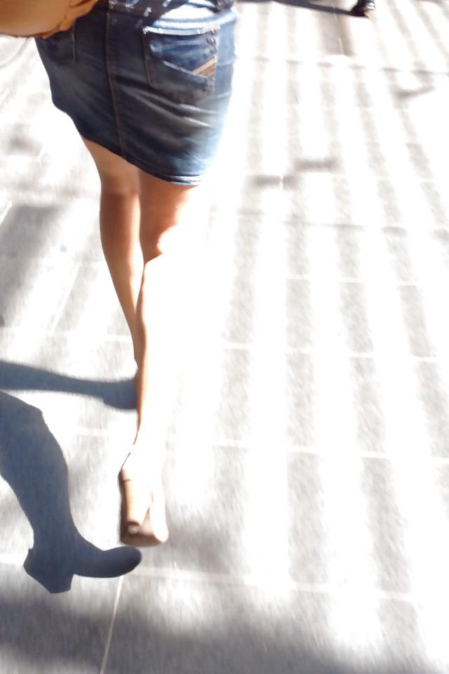 25P Upskirt in a train