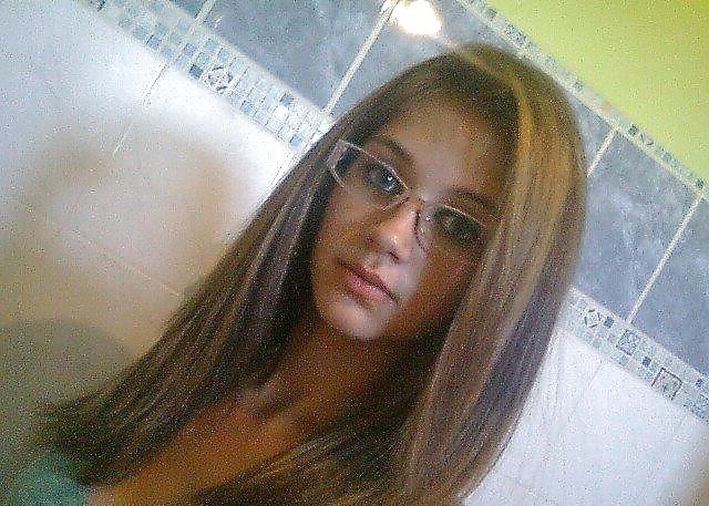 16P Cute teens in glasses show pussy ass tits