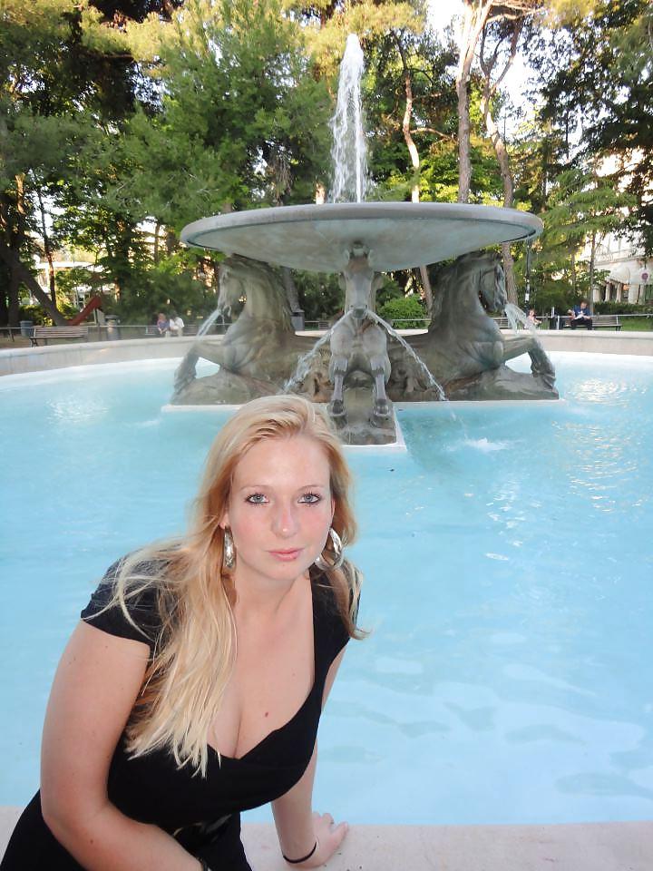 23P Ultimate cute dutch girl