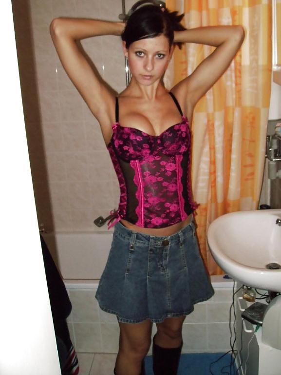 25P REAL GIRLS FROM AROUND THE WORLD -  NADINE